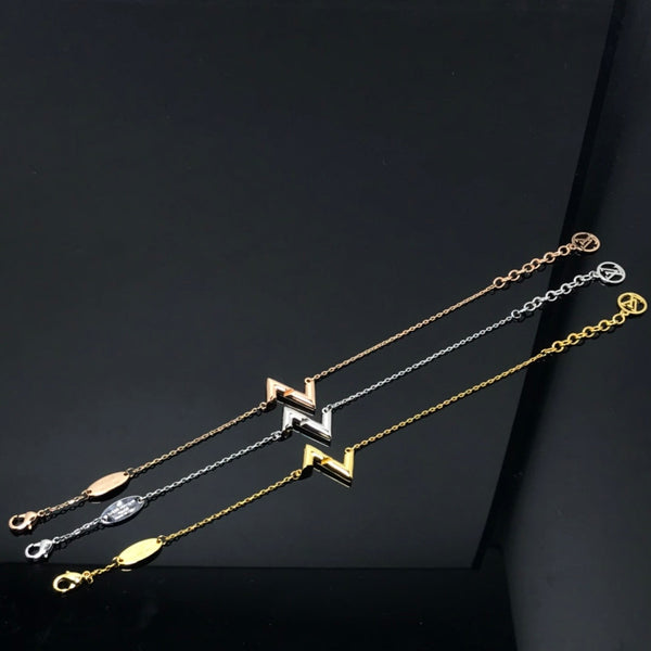 ˇMagic JewelryˇVOLT LV LOGO BRACELET